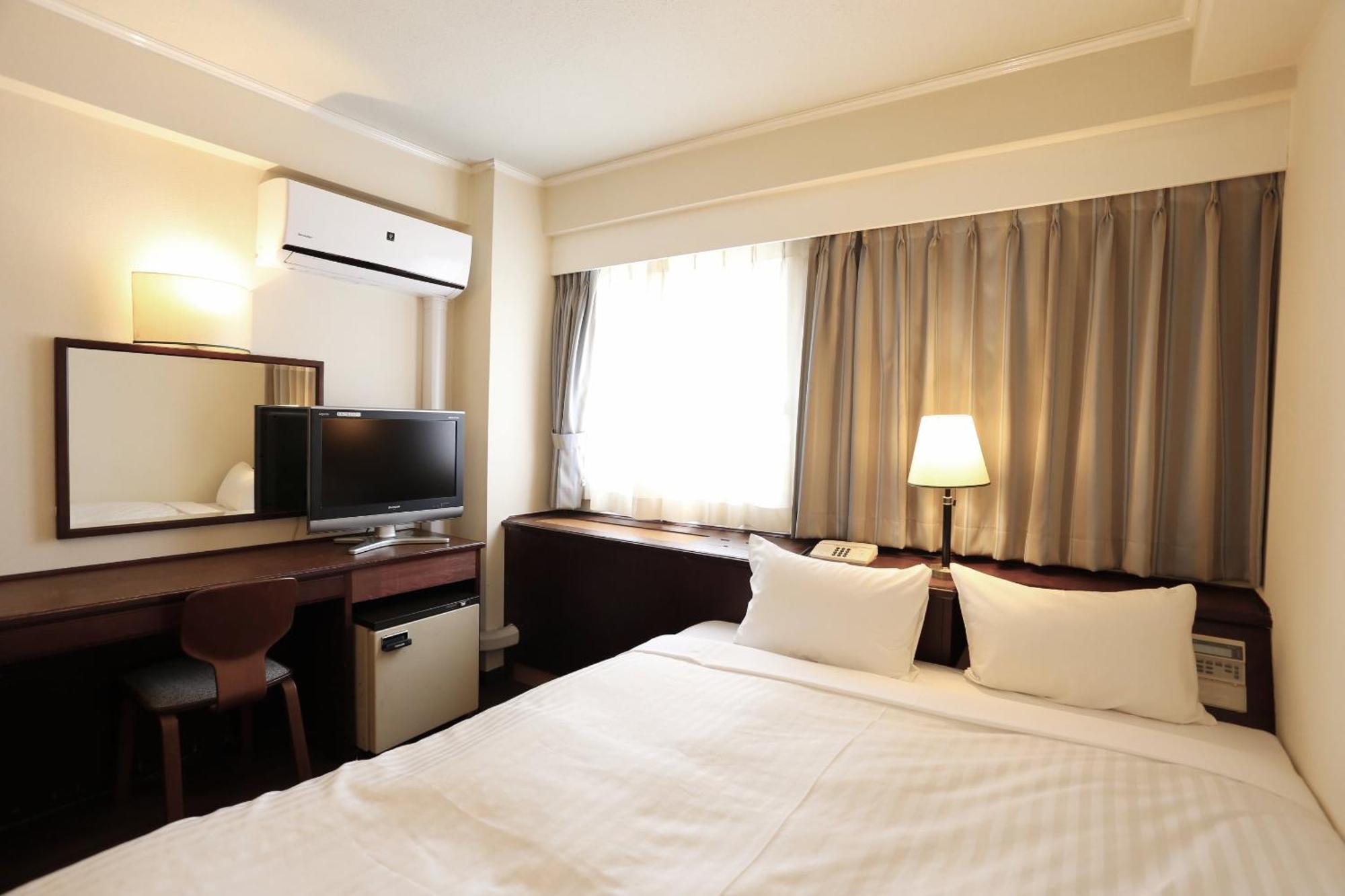 Hotel Castle Inn Yokkaichi Exterior foto
